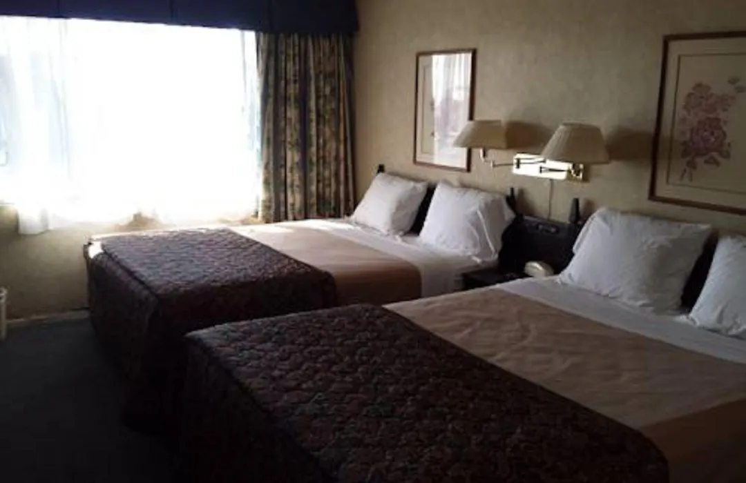 Travelers Beach Inn-1