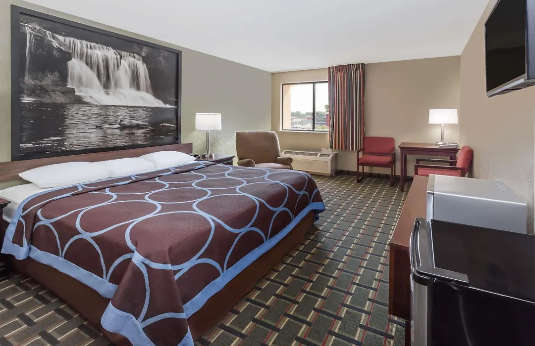 Super 8 By Wyndham Logansport-1