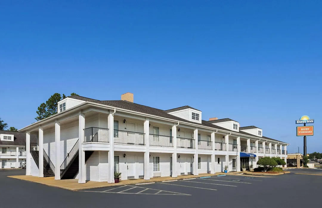 Days Inn By Wyndham Americus-1