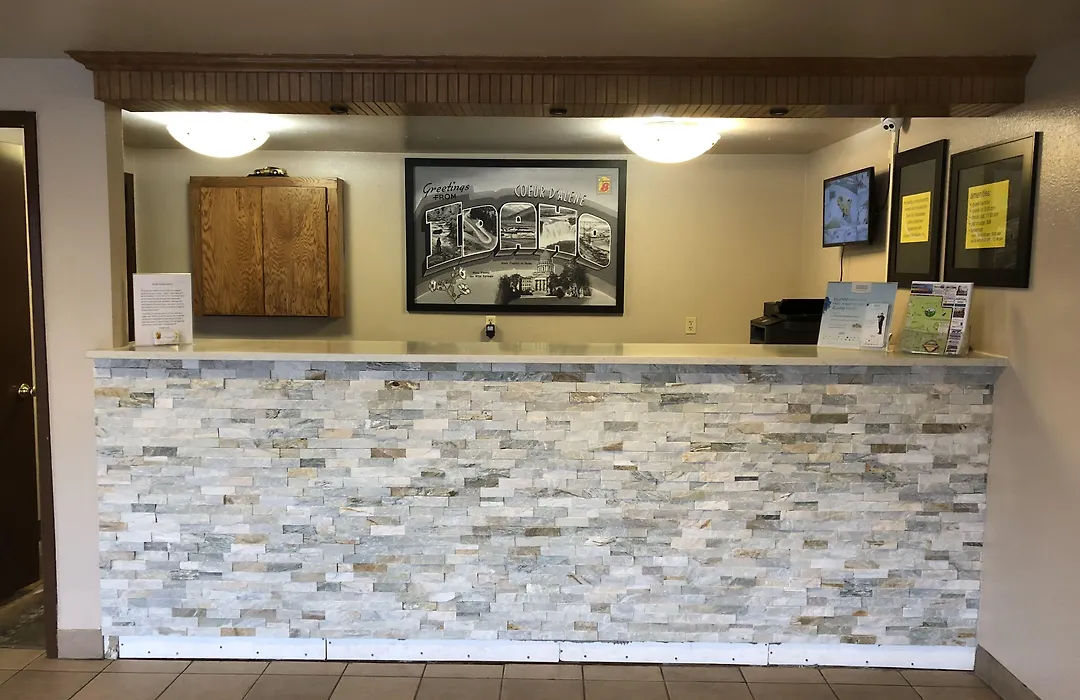 Super 8 By Wyndham Coeur D'Alene-1