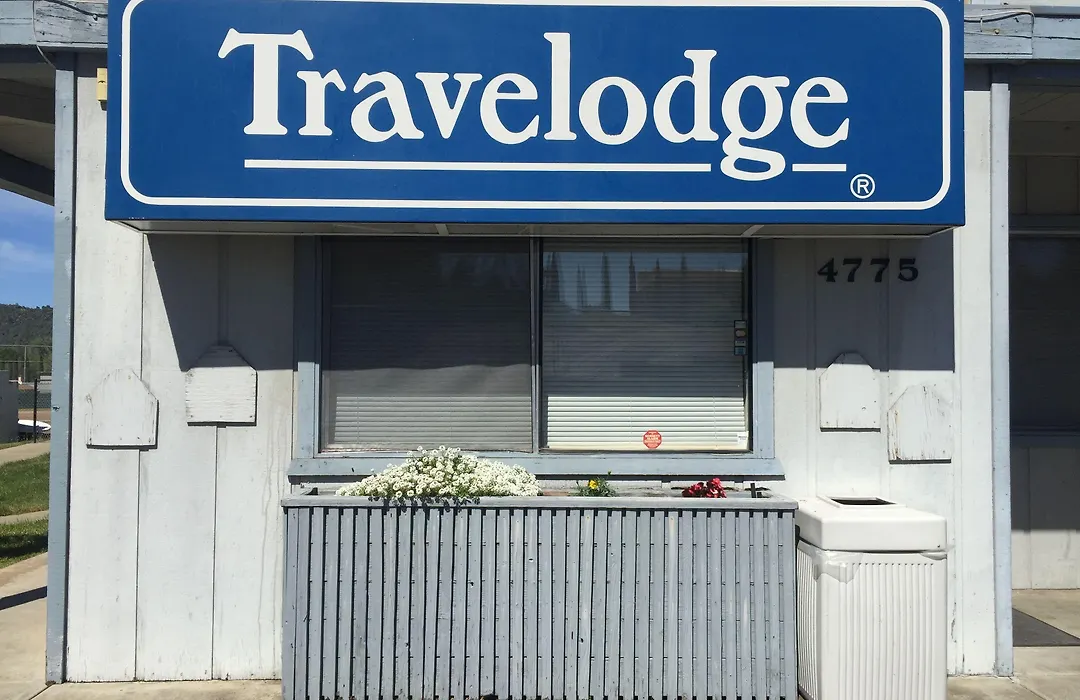 Travelodge By Wyndham Clearlake-1