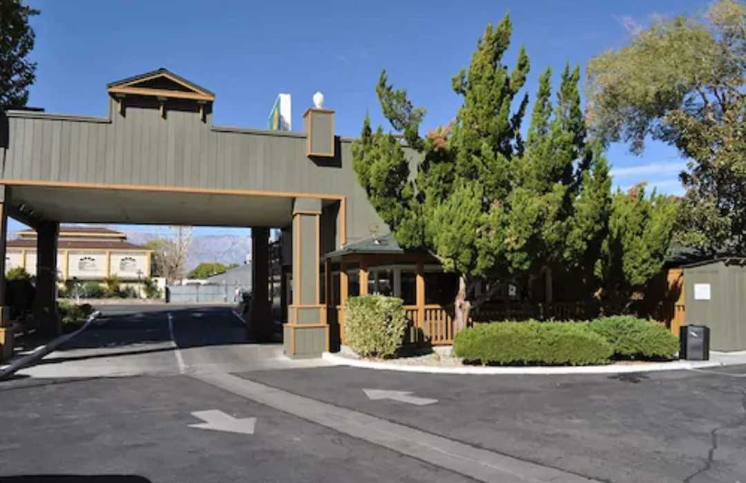 Vagabond Inn Bishop-1