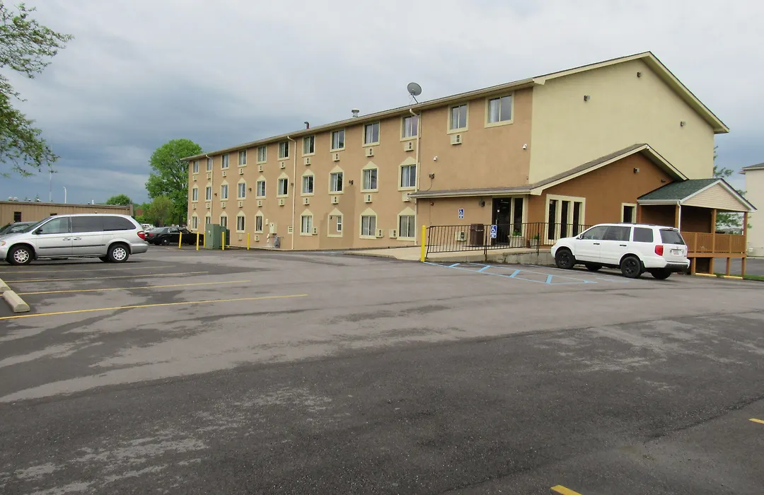 Super 8 By Wyndham Columbus Edinburgh-1