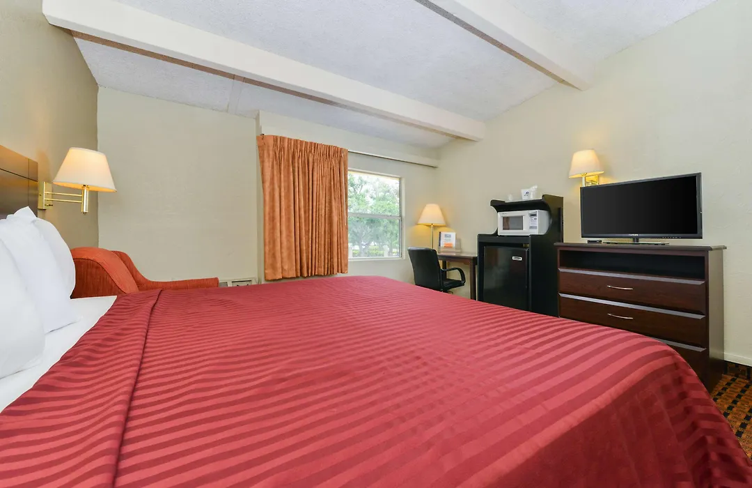 Americas Best Value Inn Sarasota-1