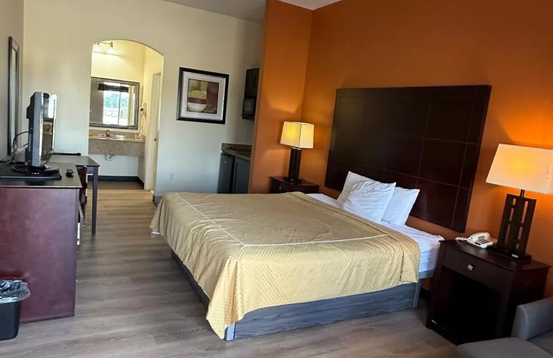Executive Inn And Suites-1