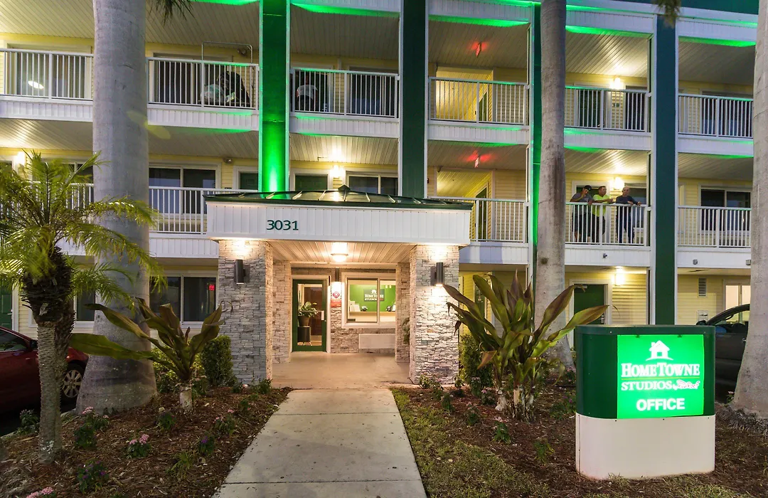 Hometowne Studios By Red Roof Fort Lauderdale-1