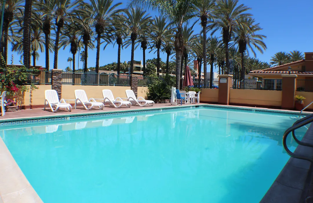 Anaheim Islander Inn And Suites Near Park And Convention Center-1