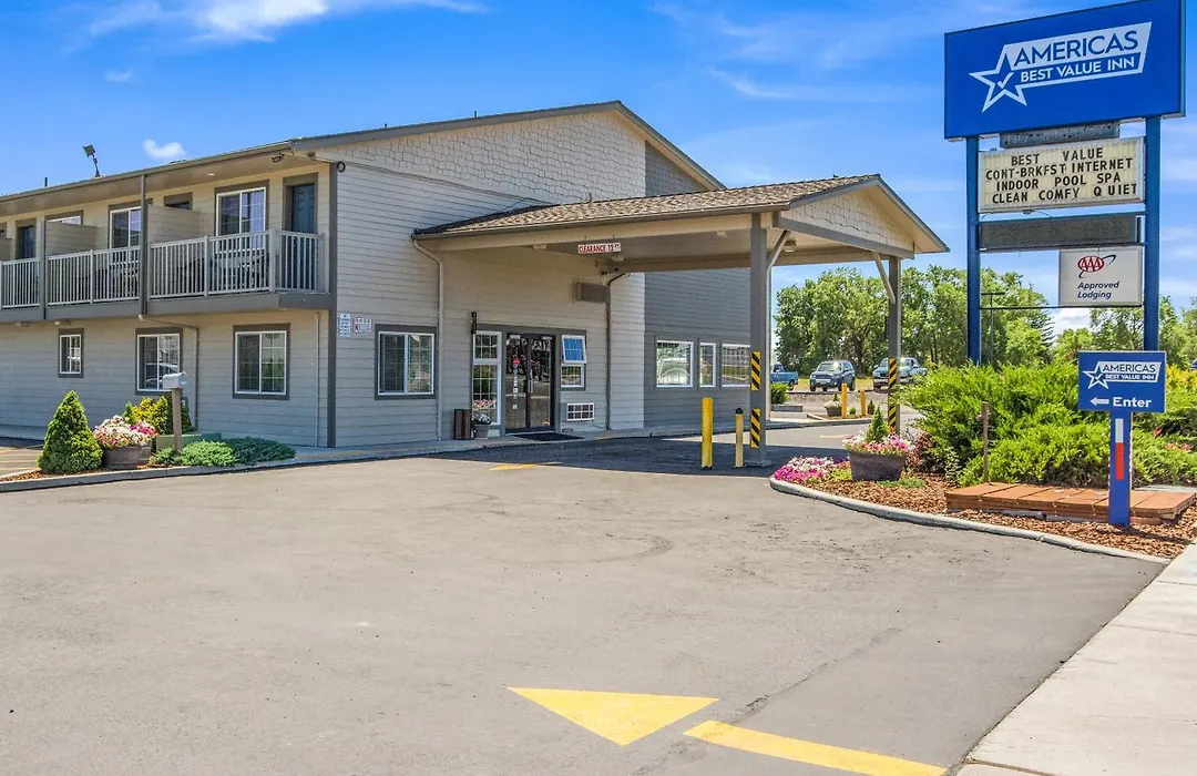 Americas Best Value Inn Burns-1