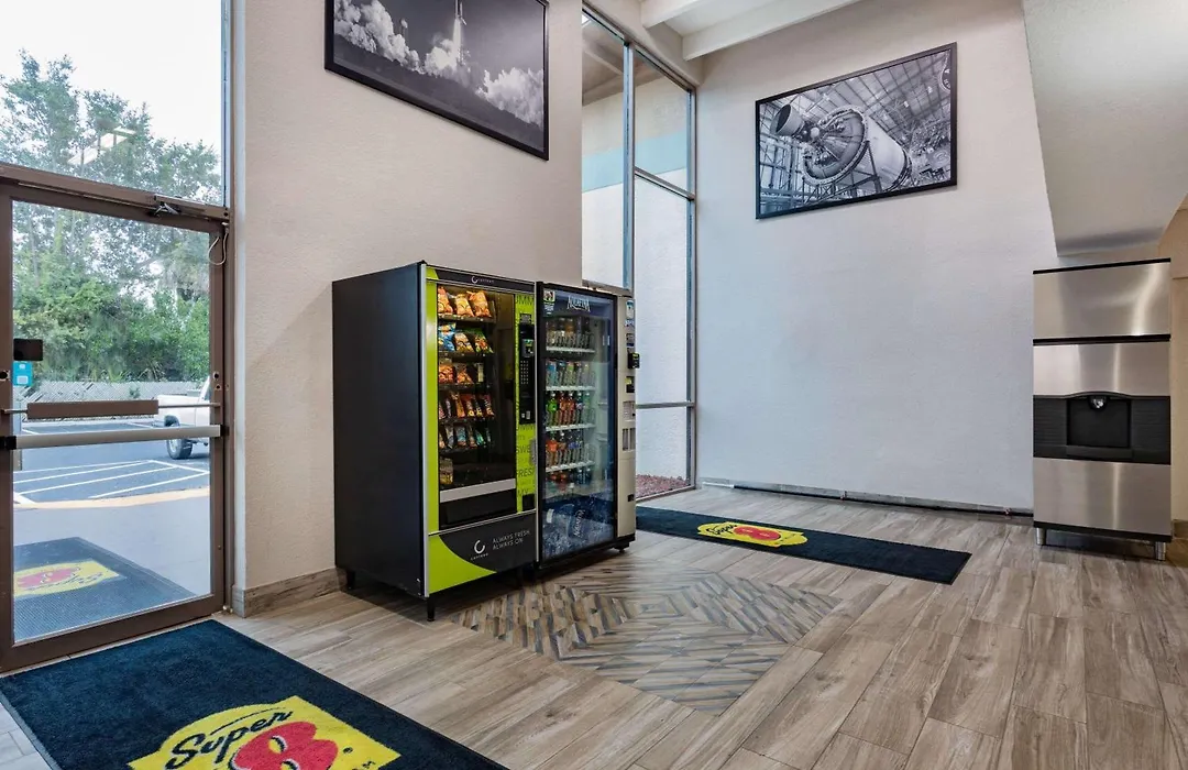 Super 8 By Wyndham Melbourne-1