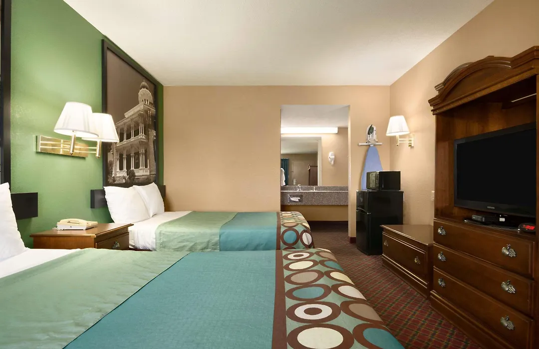 Super 8 By Wyndham Hattiesburg North - University Area-1