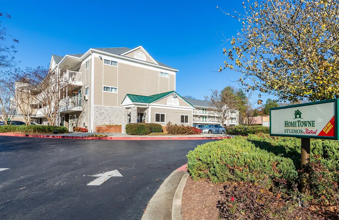 Hometowne Studios By Red Roof Atlanta - Chamblee-1