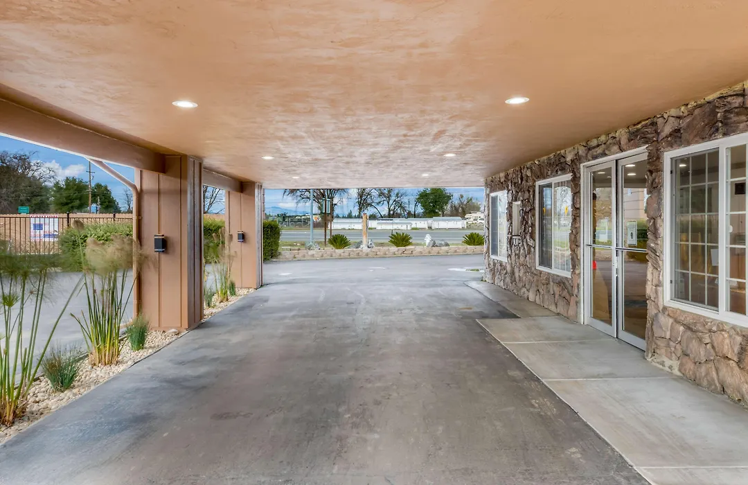 Americas Best Value Inn - Ukiah-1