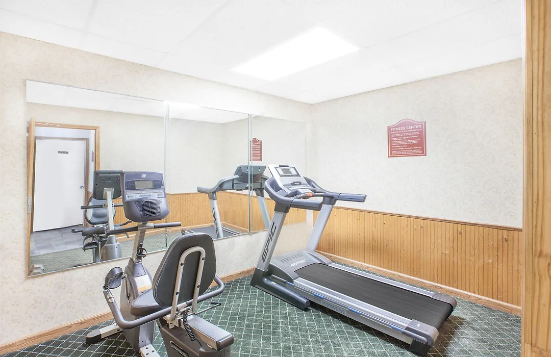 Days Inn By Wyndham Fayetteville-1