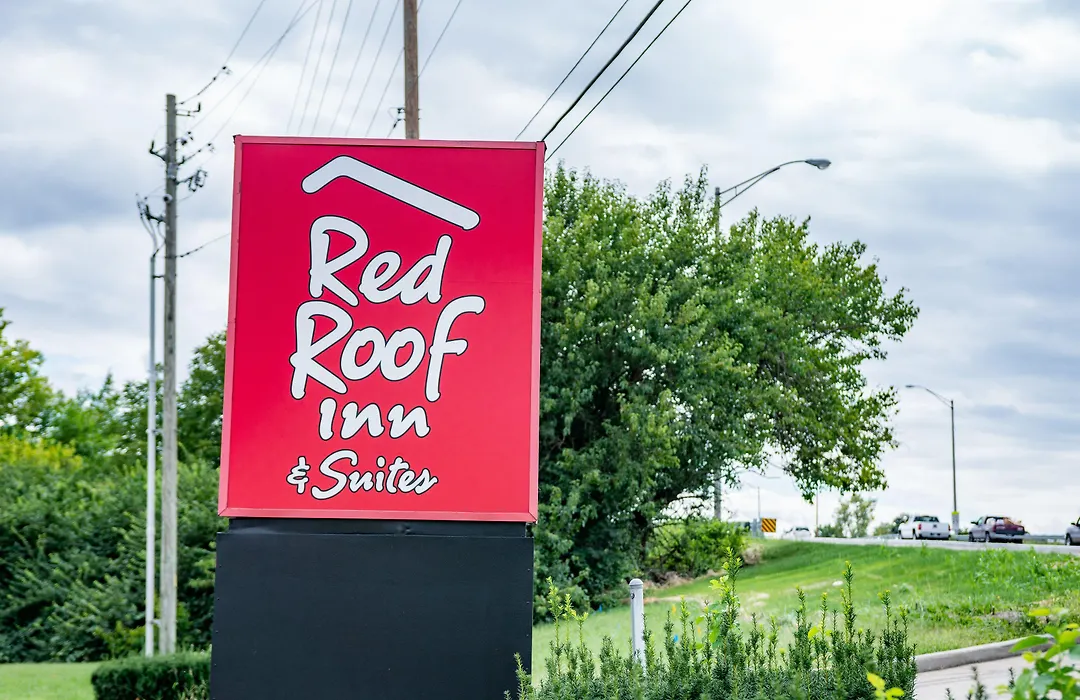 Red Roof Inn & Suites Indianapolis Airport-1
