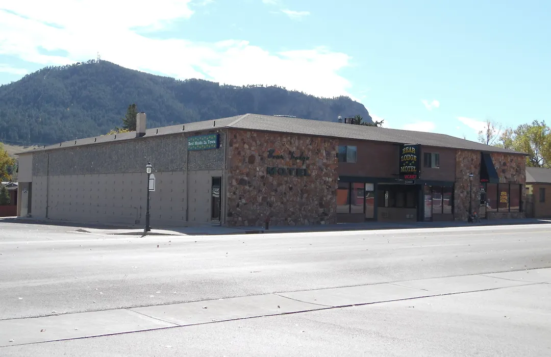 Bear Lodge Motel-1