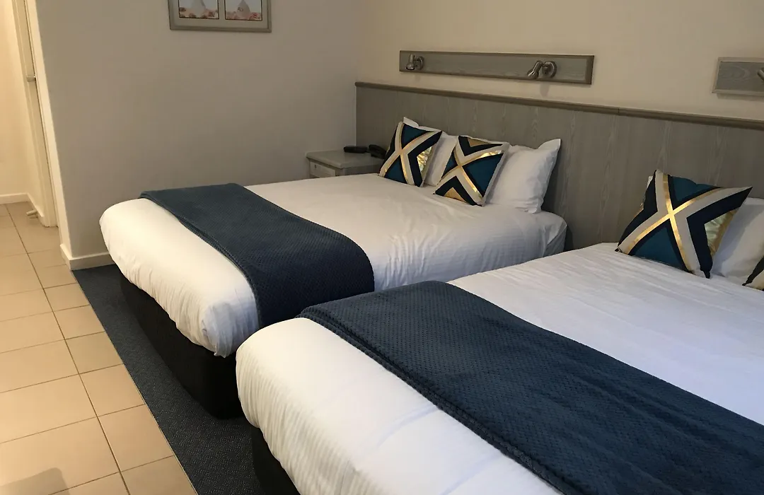 Comfort Inn Glenelg-1