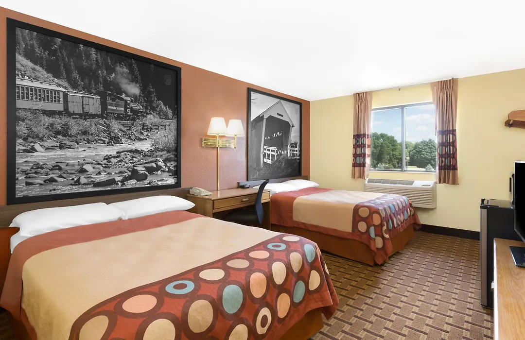 Super 8 By Wyndham Boone-1