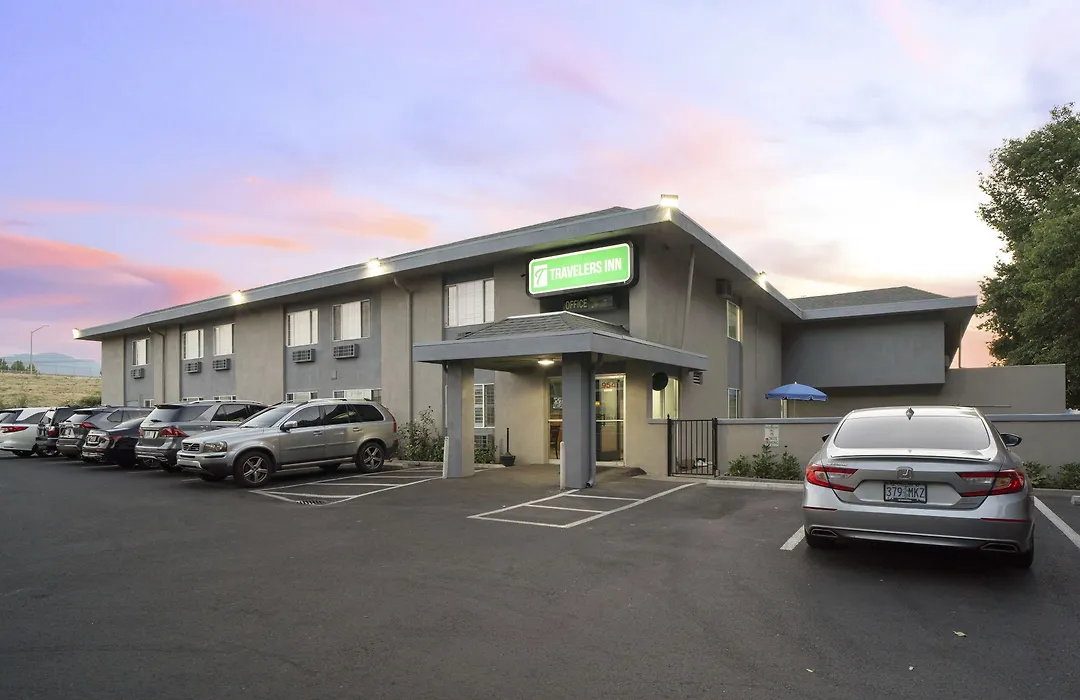 Travelers Inn Medford-1