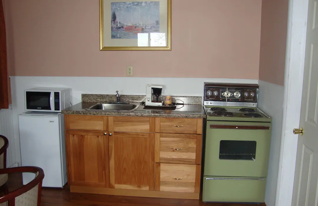 Royal Napanee Inn-1