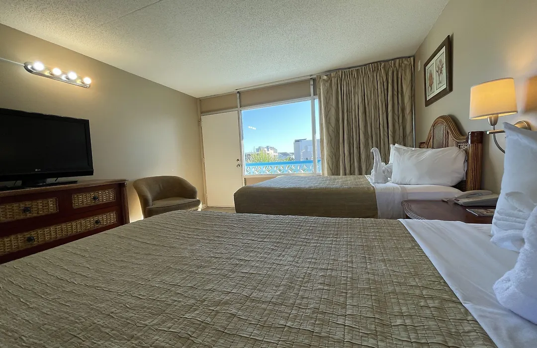 Polynesian Oceanfront Hotel-1