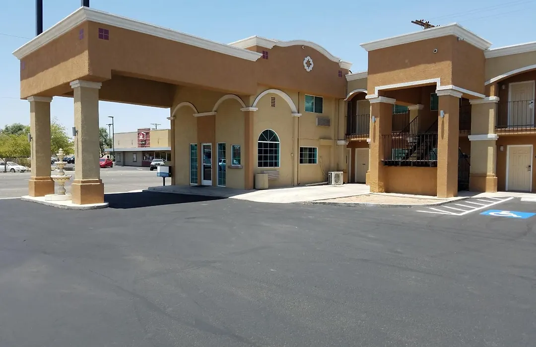 Days Inn By Wyndham El Centro-1