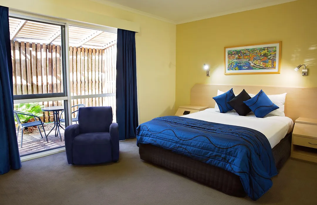 White Lace Motor Inn-1