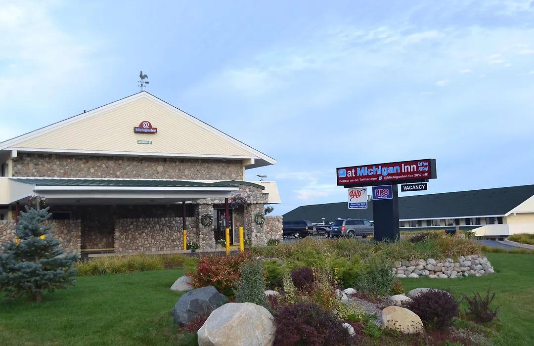 Baymont By Wyndham Petoskey-1