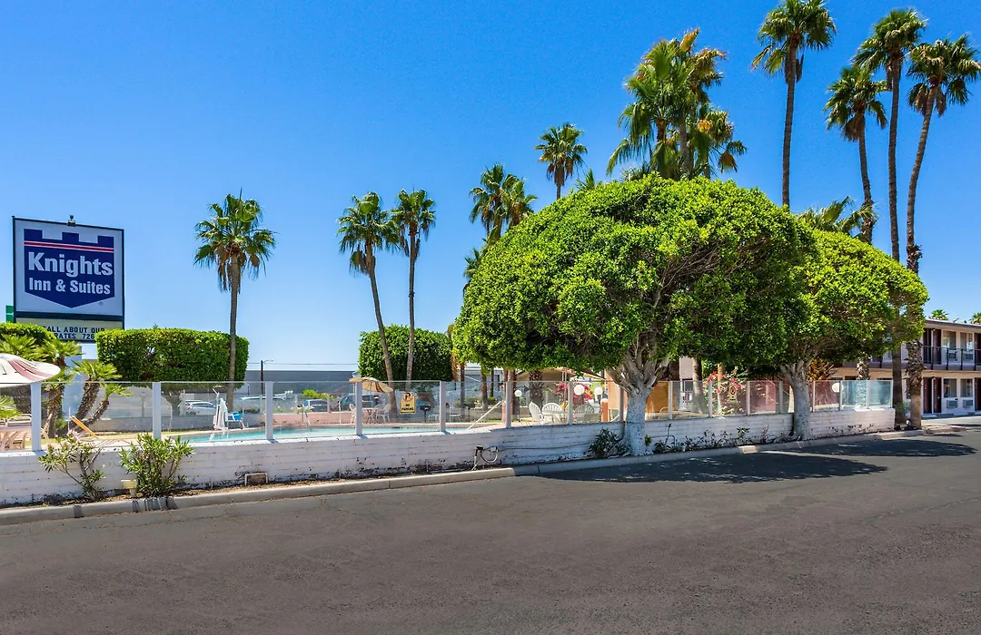 Knights Inn Yuma-1