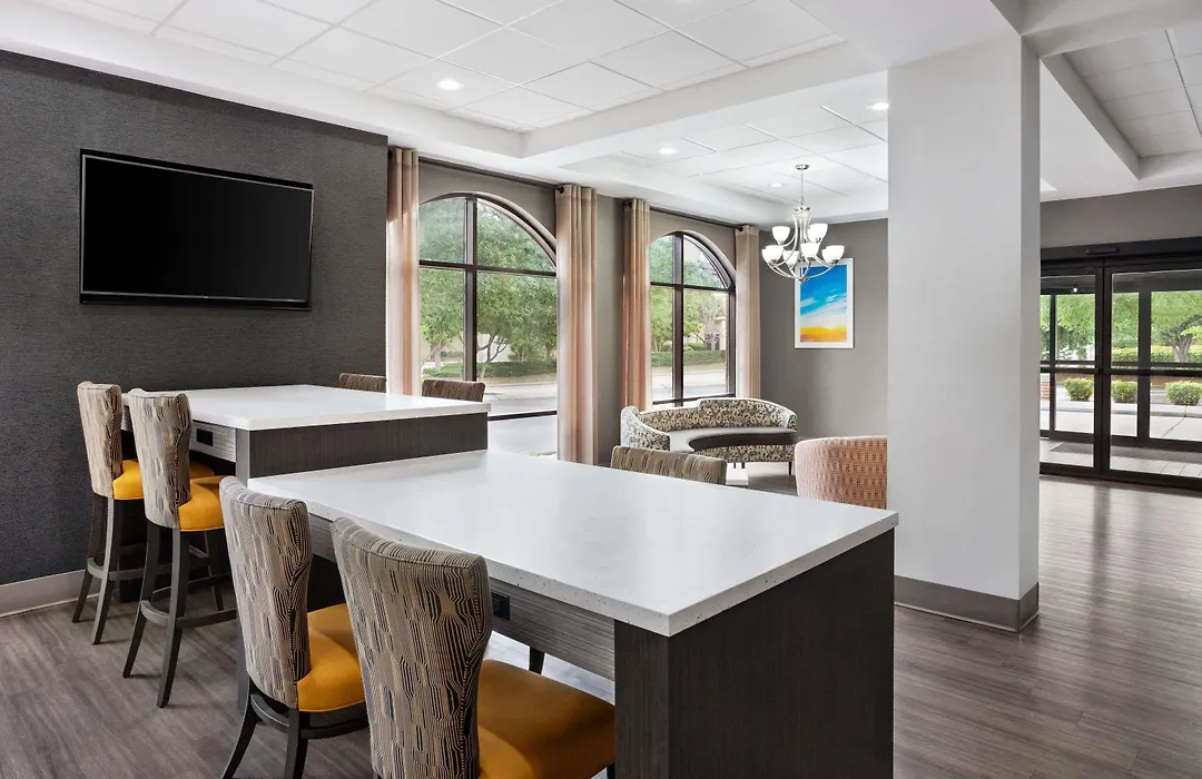 Days Inn & Suites By Wyndham Murfreesboro I-24 East-1