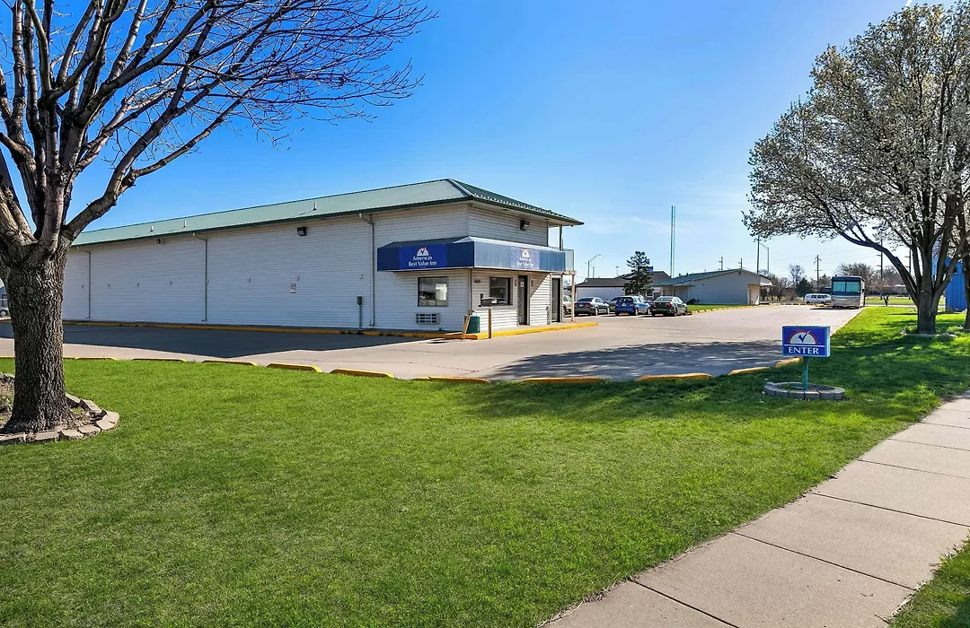 Americas Best Value Inn - Lincoln-1