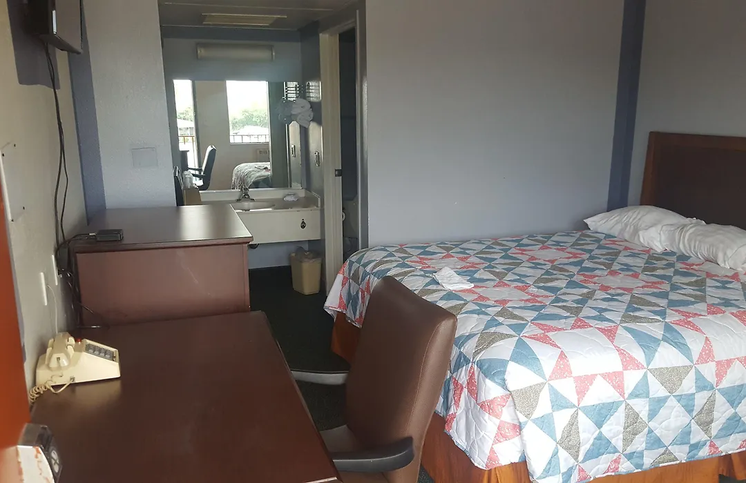 Travel Inn-1
