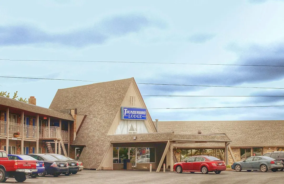 Thunderbird Lodge-1