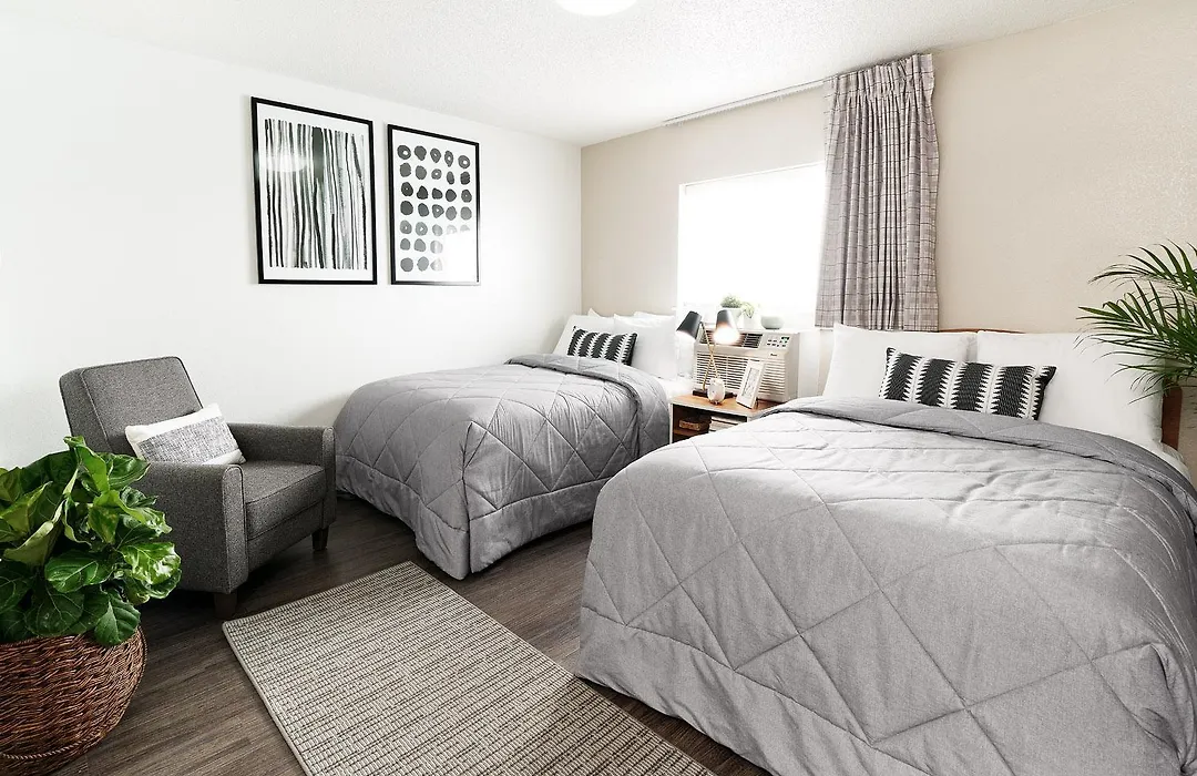 Intown Suites Extended Stay Raleigh Nc- Capital Blvd-1