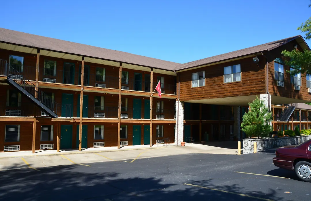 The Ozarker Lodge-1