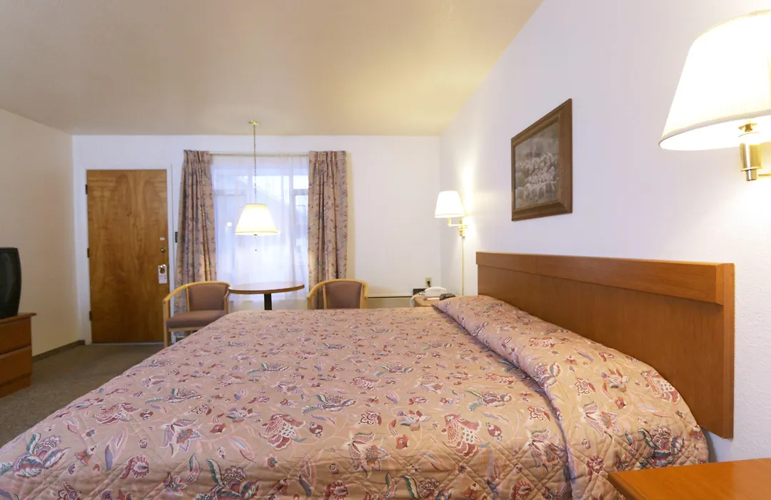 Town House Motel-1