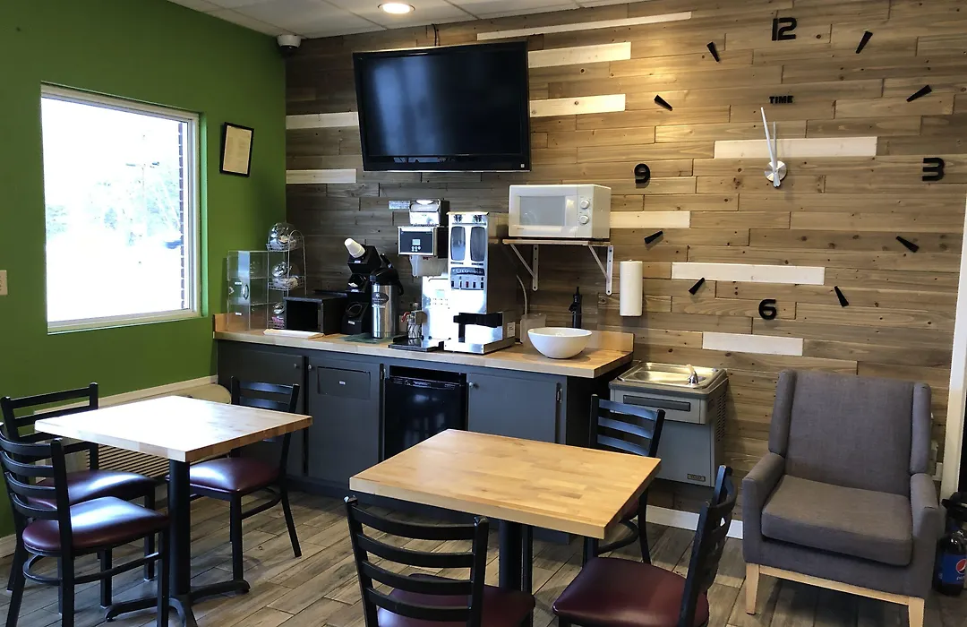 Deerfield Inn And Suites - Fairview-1