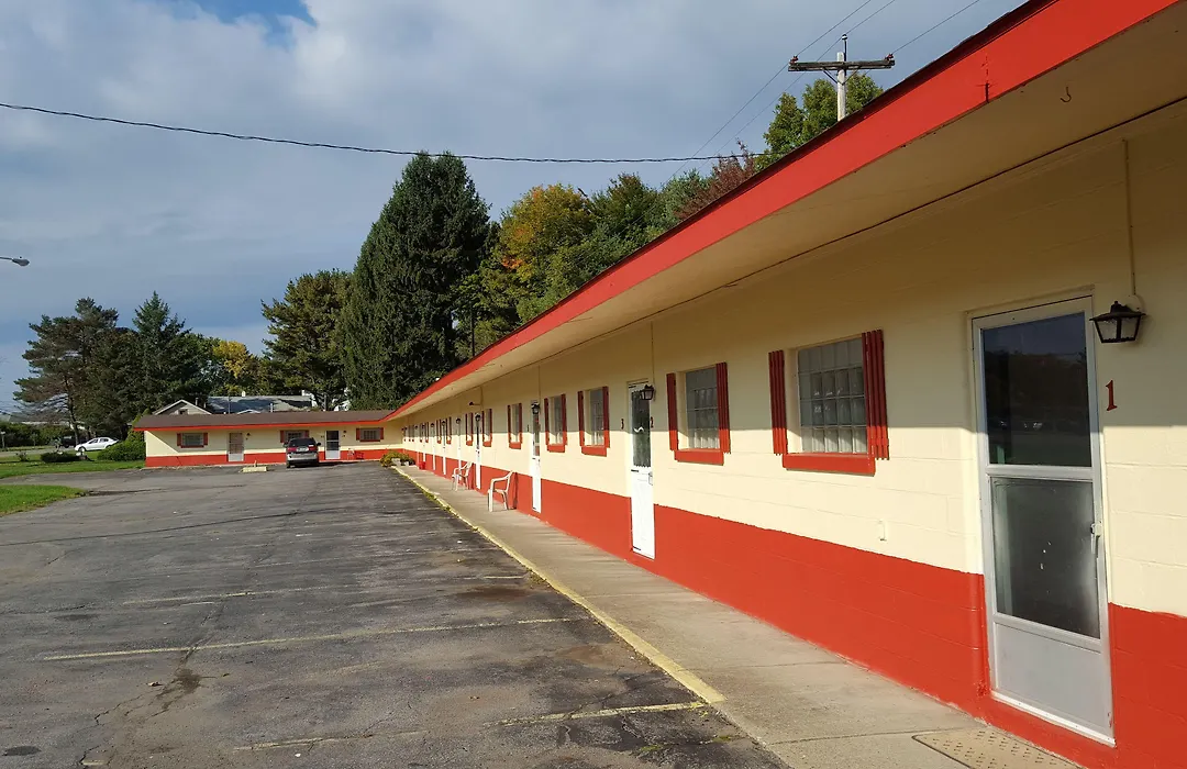 Budget Inn-1