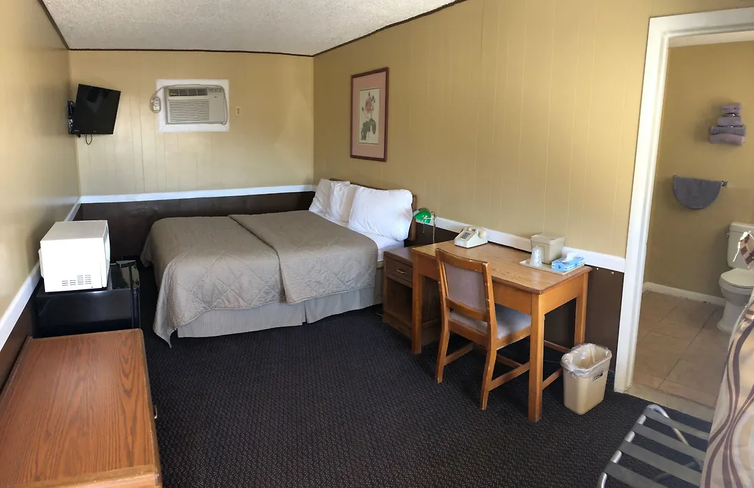 Geneva Inn-1