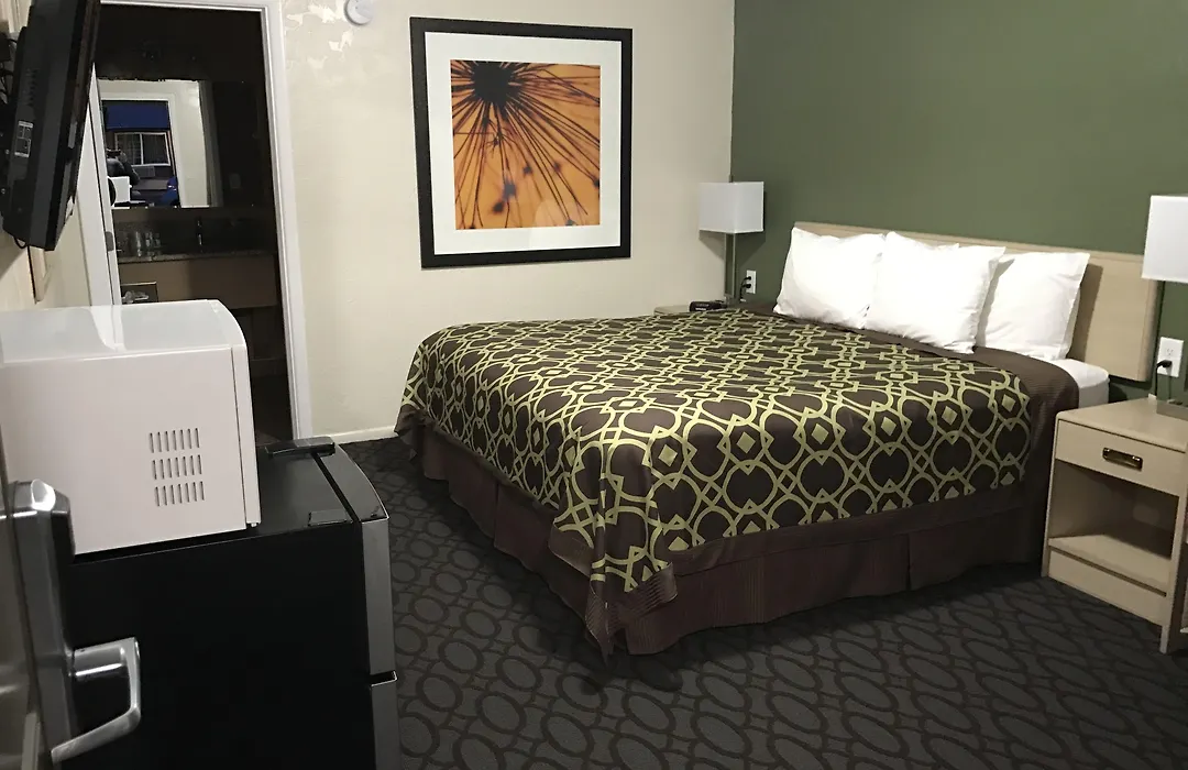 Downtown Inn-1