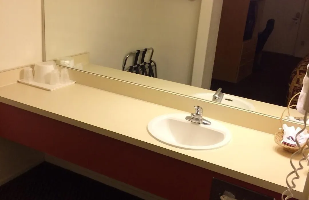 Value Inn & Suites-1