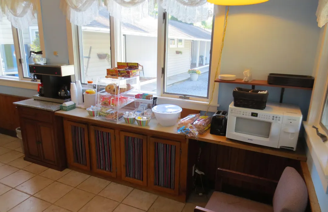 Hickory Grove Motor Inn - Cooperstown-1