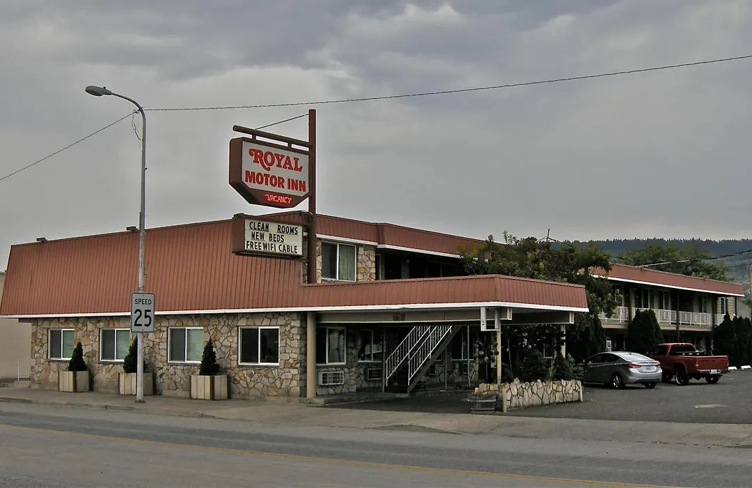 Royal Motor Inn-1