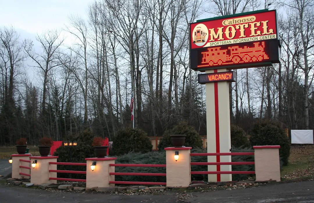 Caboose Motel-1