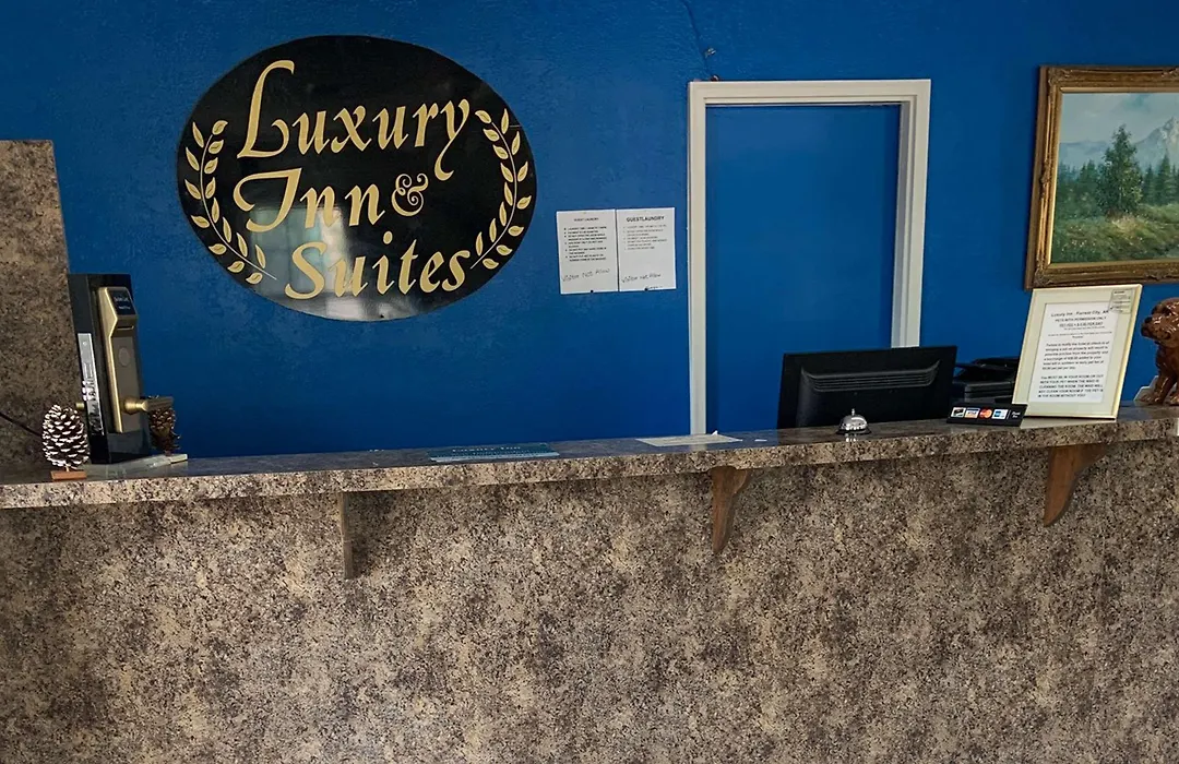 Luxury Inn Forrest City-1