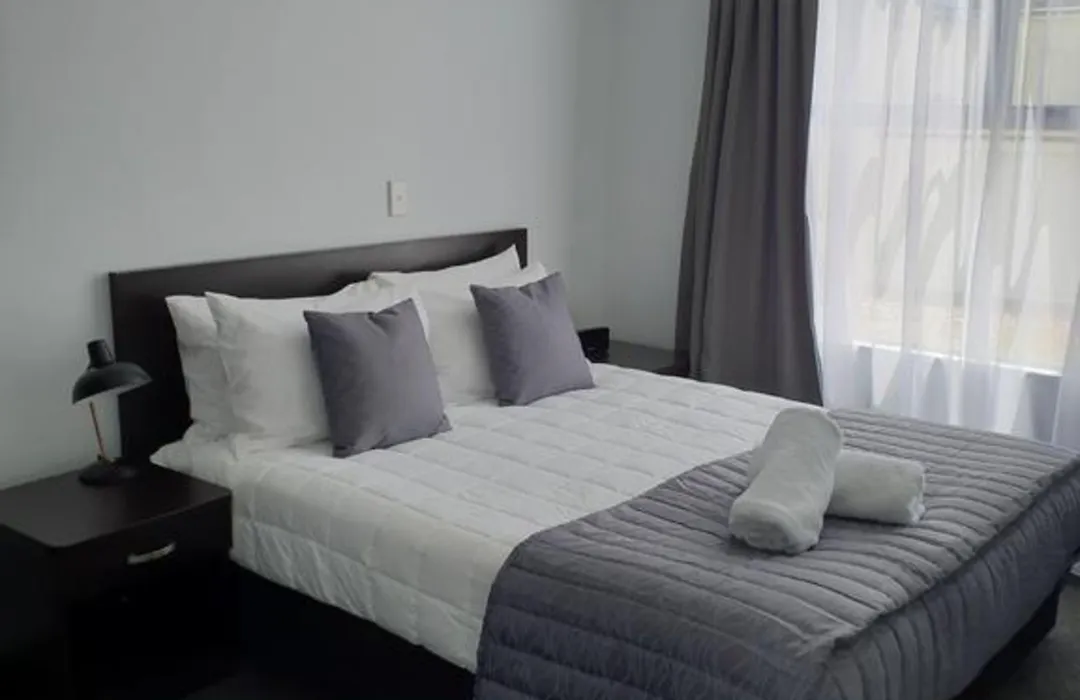 Durham Court Motor Inn-1
