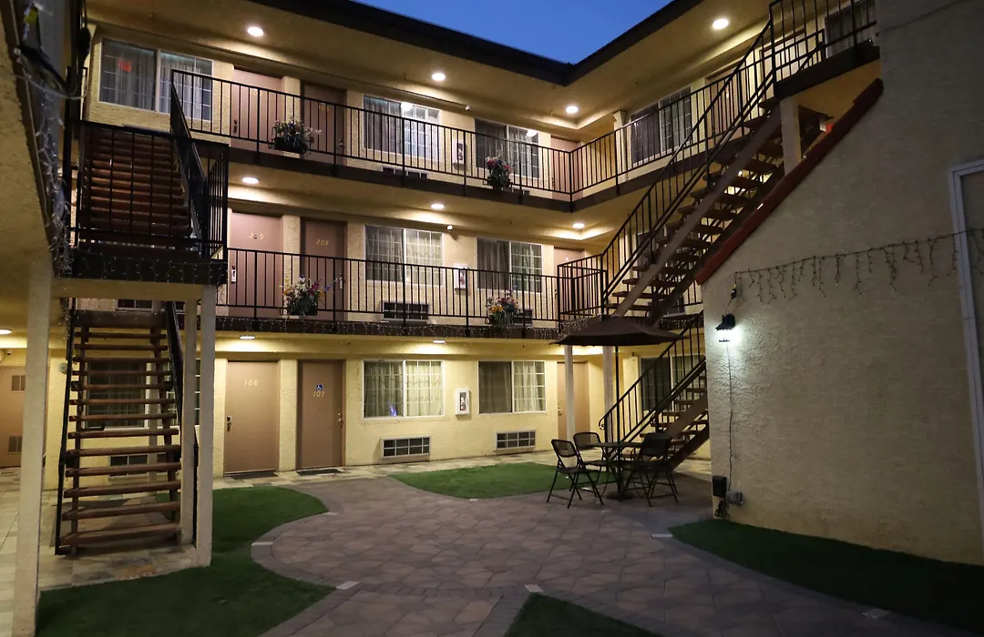 Lambert Inn-1