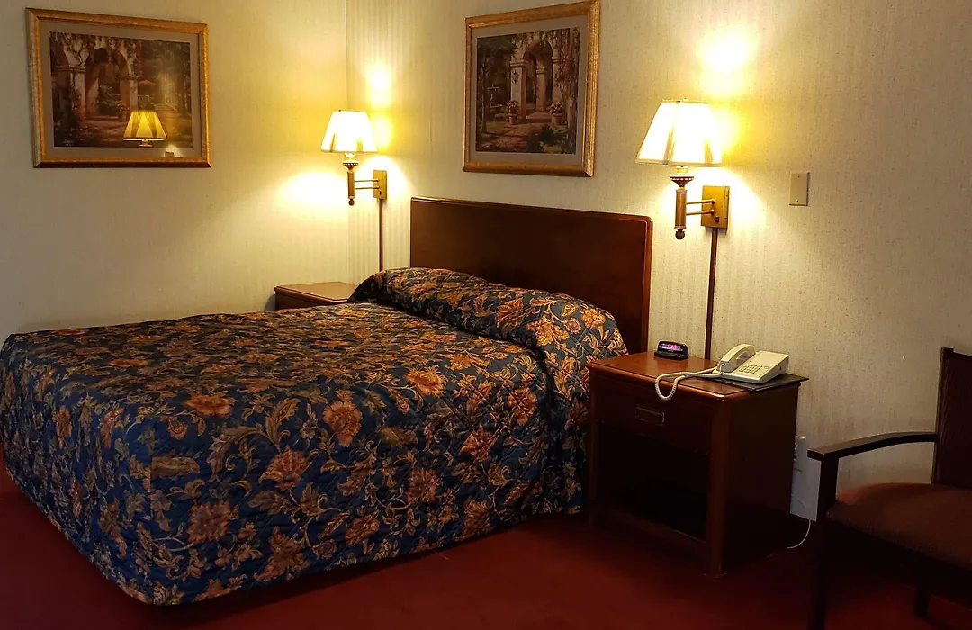 Family Budget Inn-1