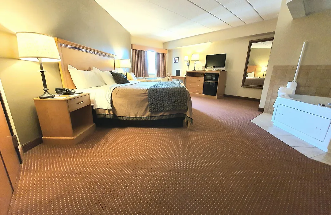 Amerivu Inn And Suites - Waconia-1