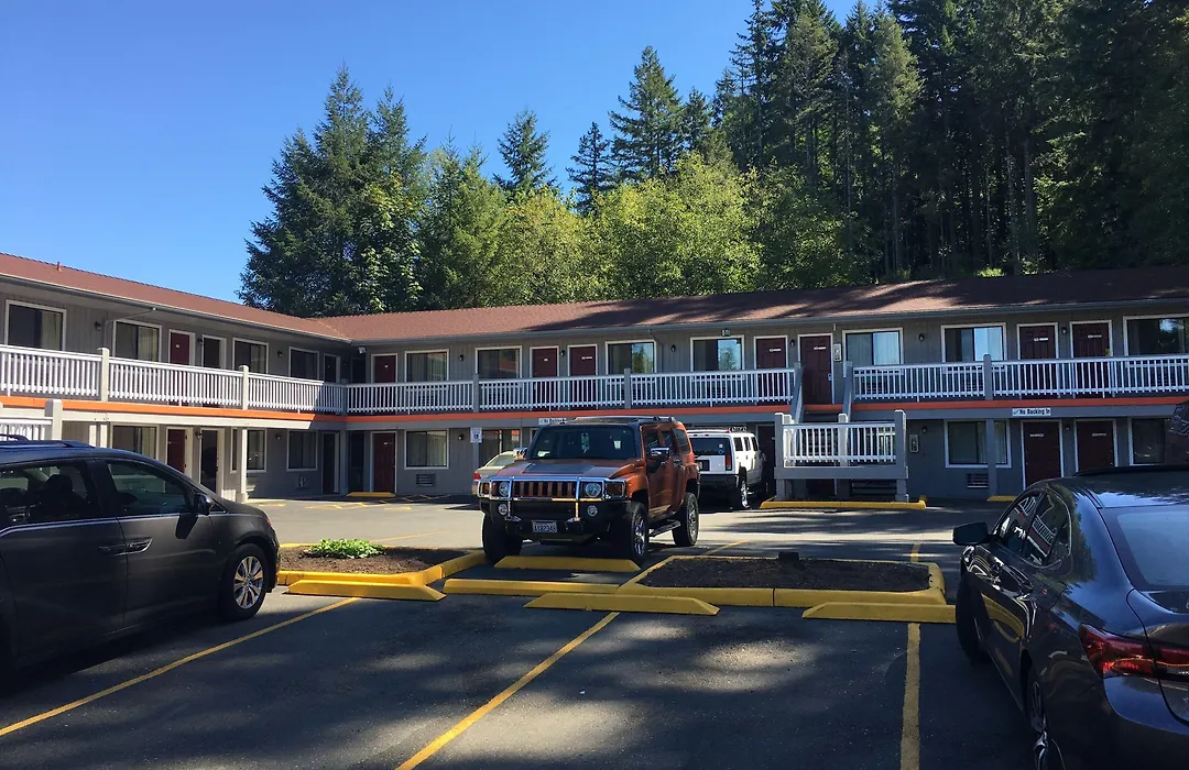 Belfair Motel-1