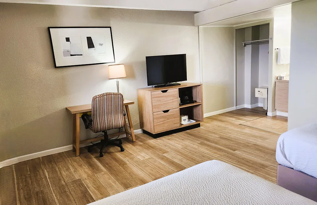 Days Inn By Wyndham Denver Downtown-1